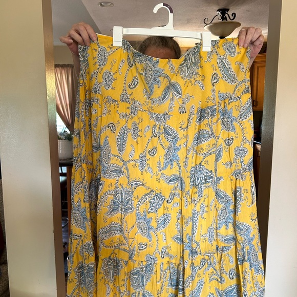 Very nice shirt can’t wear it anymore - Picture 2 of 4